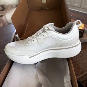 AHNU - Sequence 1 Low - 8.5W - White - NEW NEW NEW